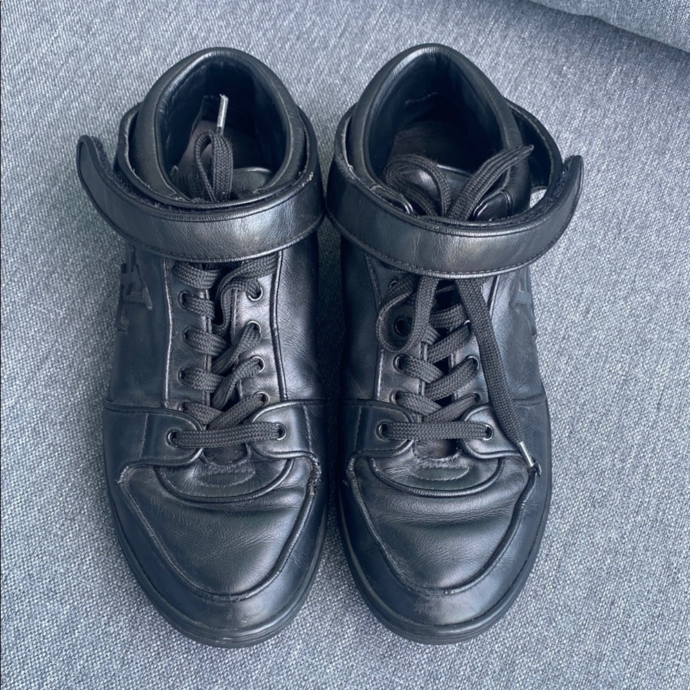 Louis Vuitton Black Leather Sneakers